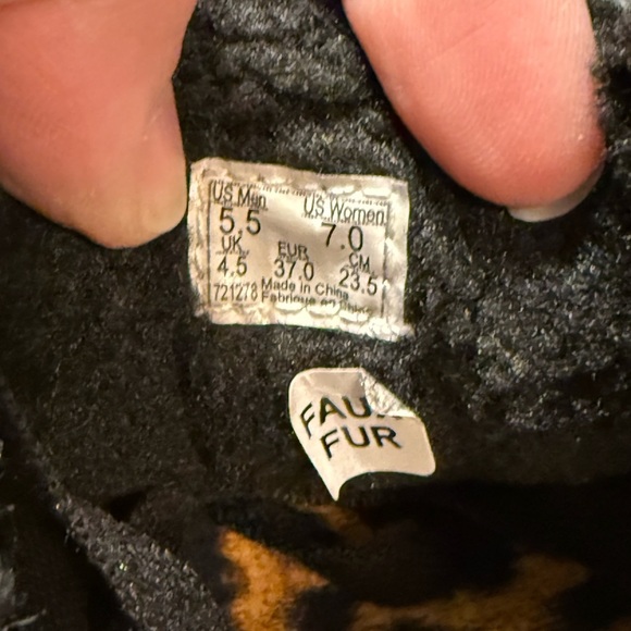 Vans Faux Fur Black Sneakers - Picture 10 of 10